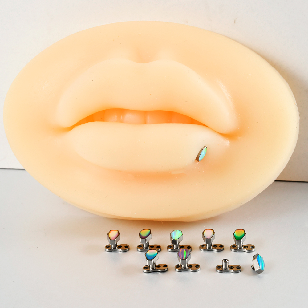 めねじ式ボディピアスジュエリー、チタンフラッシュフィルム、オ - Body Jewelry Dermal のレビューと価格