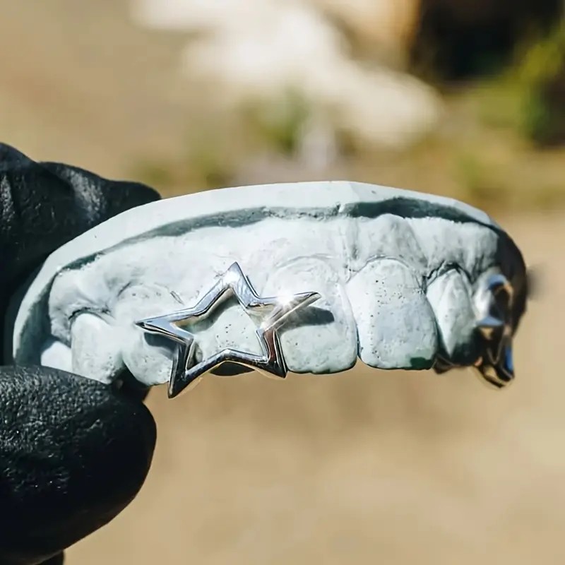 ヒップホップ風の、星とストライプ柄の装飾歯（3個入り）。男性 - Body Jewelry Men のレビューと価格